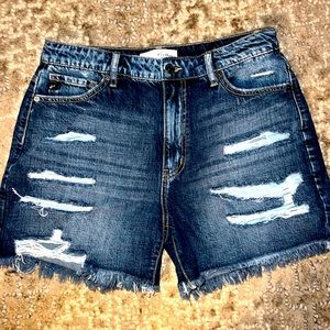 Womens KanCan dark, distressed jean shorts. High waisted. New with out tags.